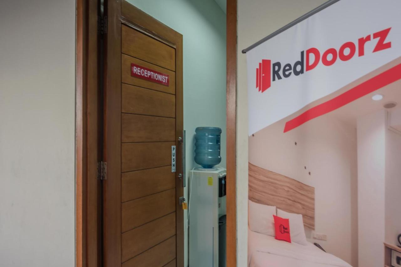 RedDoorz Plus near Semanggi Giacarta Esterno foto
